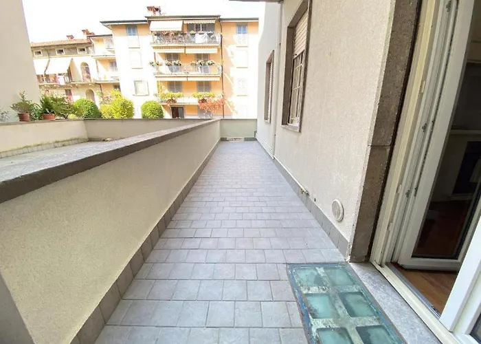 Fabe Al Piano Terra Nel Cuore Di * بيرغامو